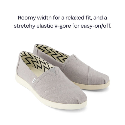 alpargata plus - roomy width for a relaxed fit, and a stretchy elastic v-gore for easy on/off.