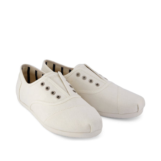 Cordones Plus Sneaker - White Canvas Front View