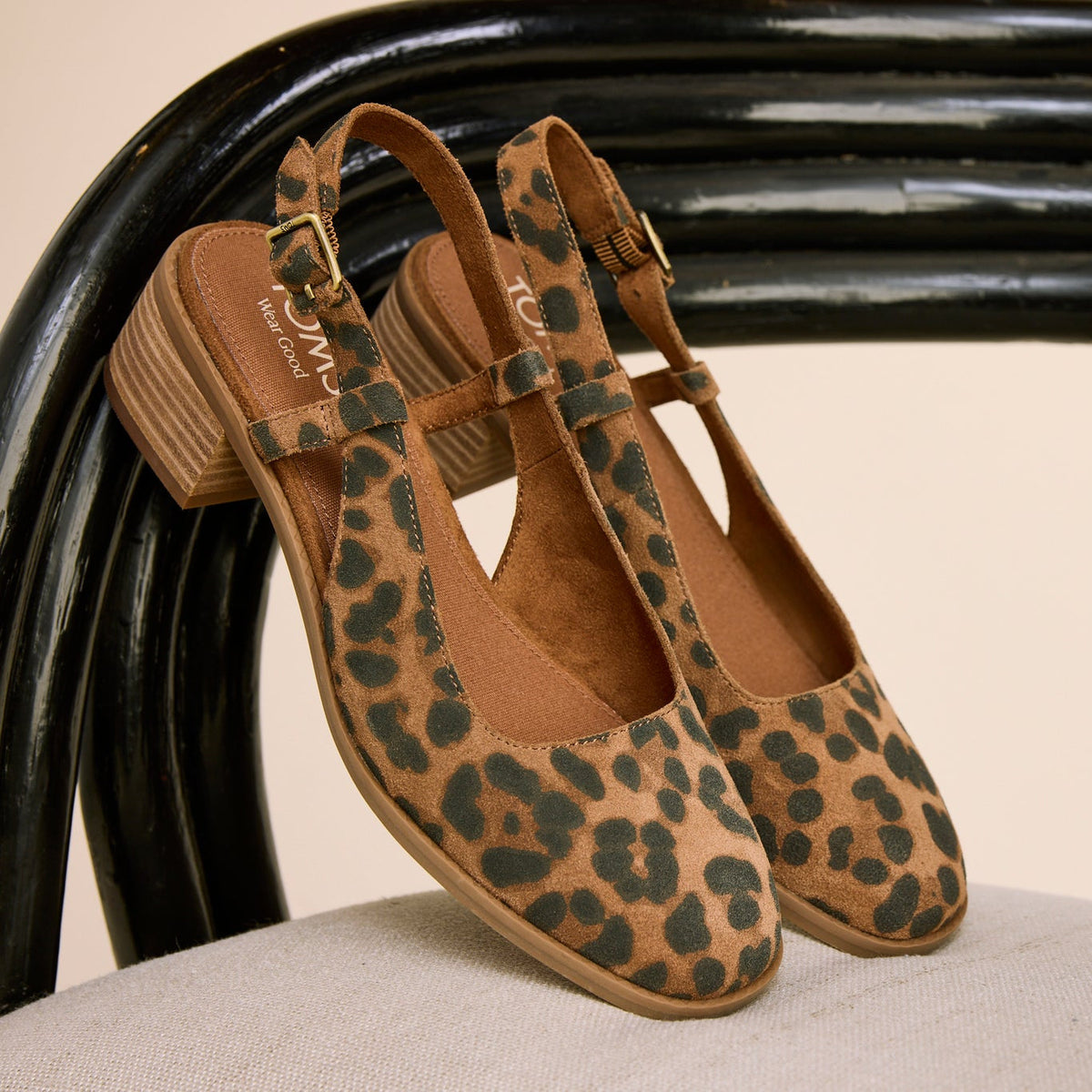 Laydown image of the brown sugar leopard Jaclyn Slingback heels