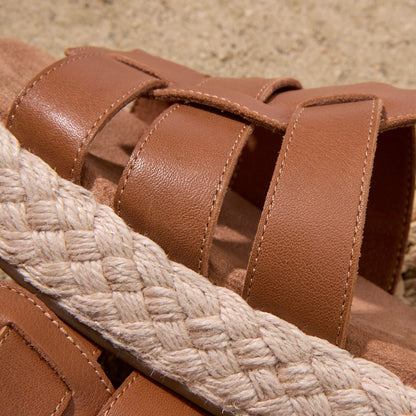 Up close detail image of the brown leather Jac platform sandal